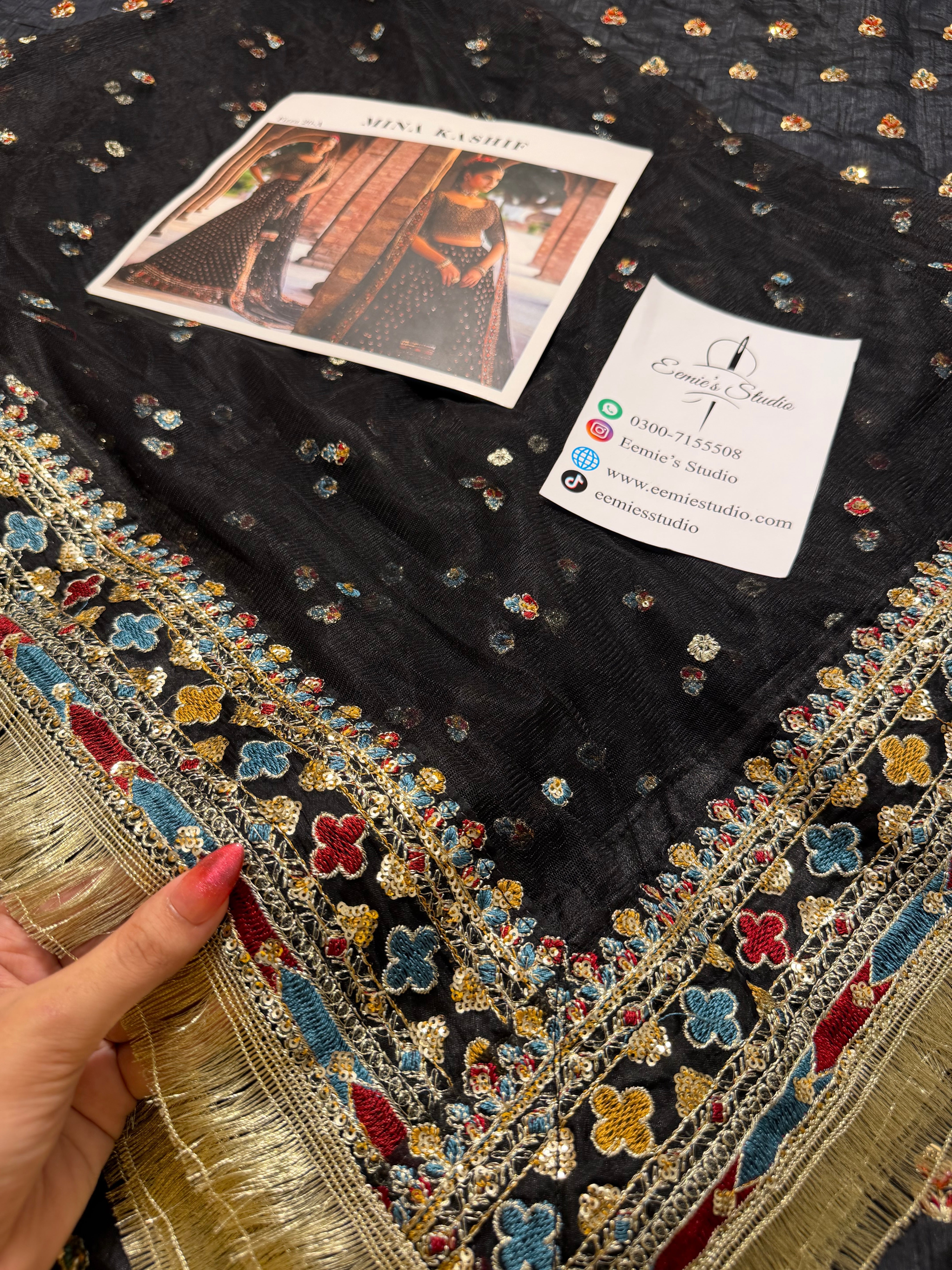 Mina Kashif - Fizza Ayla's Atelier