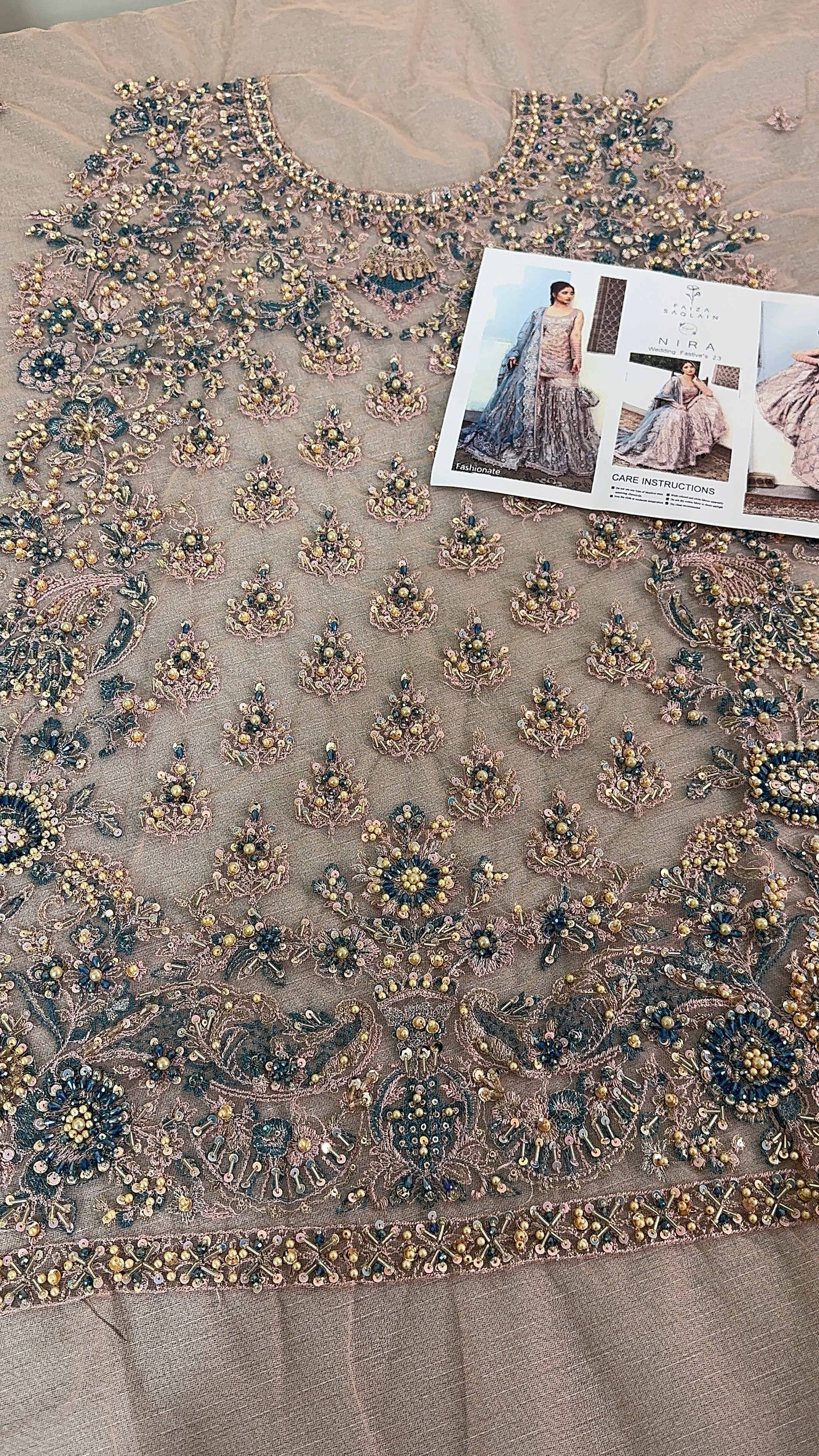 Faiza Saqlain - Aytan