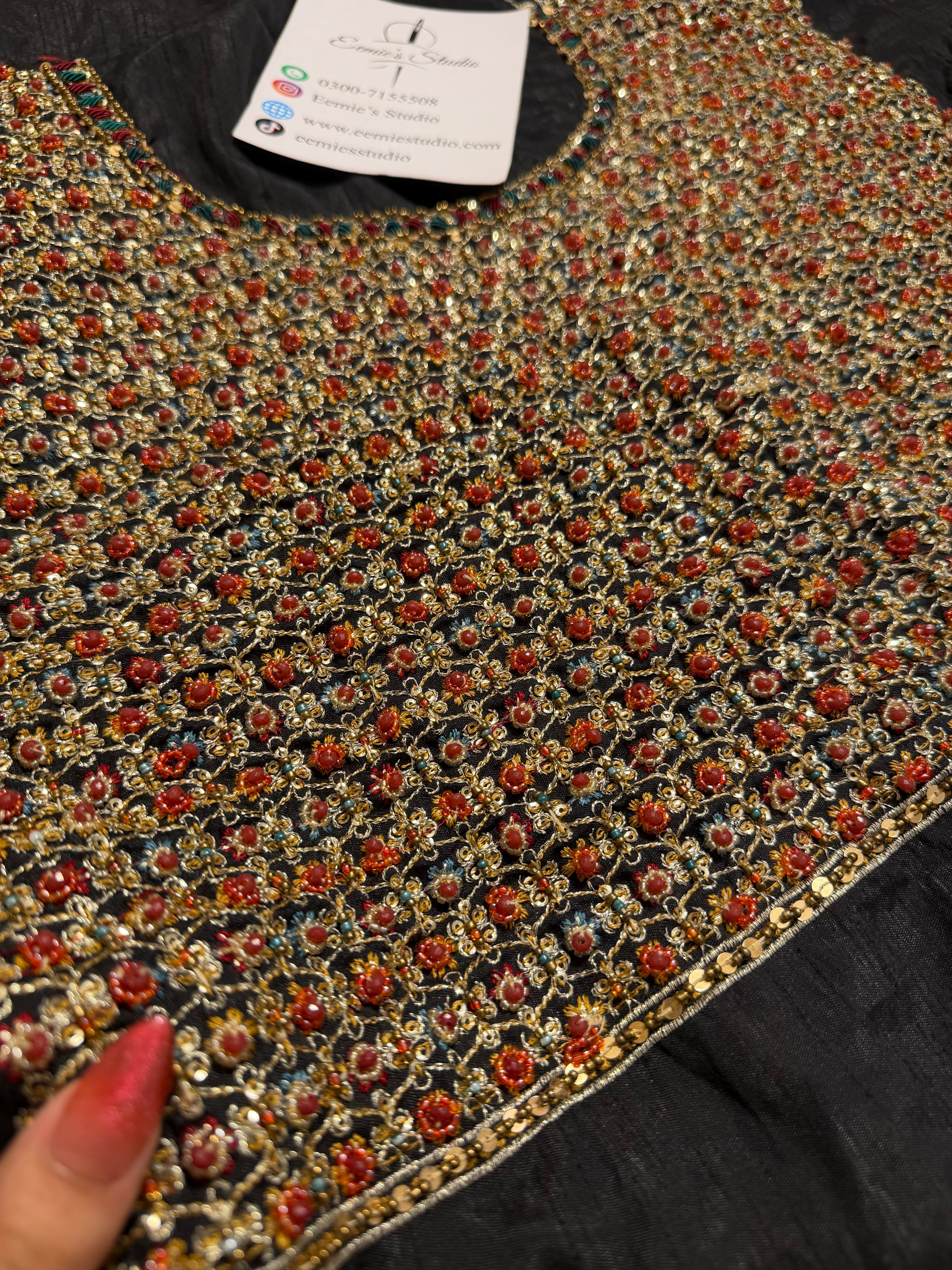 Mina Kashif - Fizza Ayla's Atelier