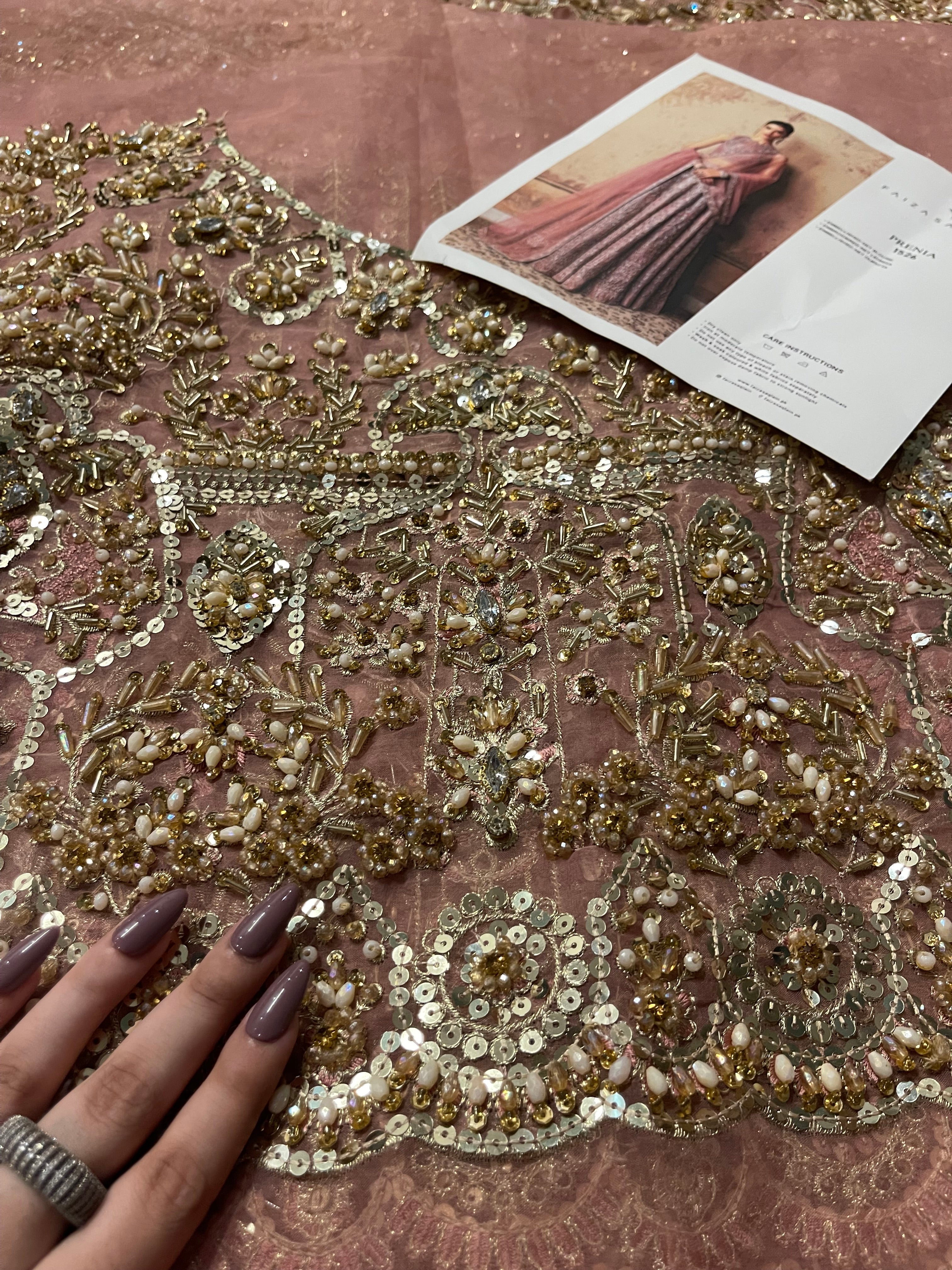 Faiza Saqlain - Prenia Eemie's Studio