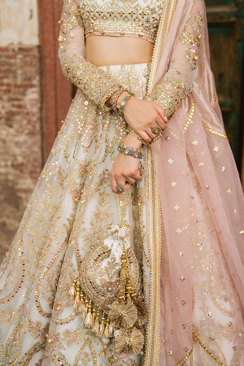 Mohsin Naveed Ranjha (MNR) - Kohinoor Ayla's Atelier