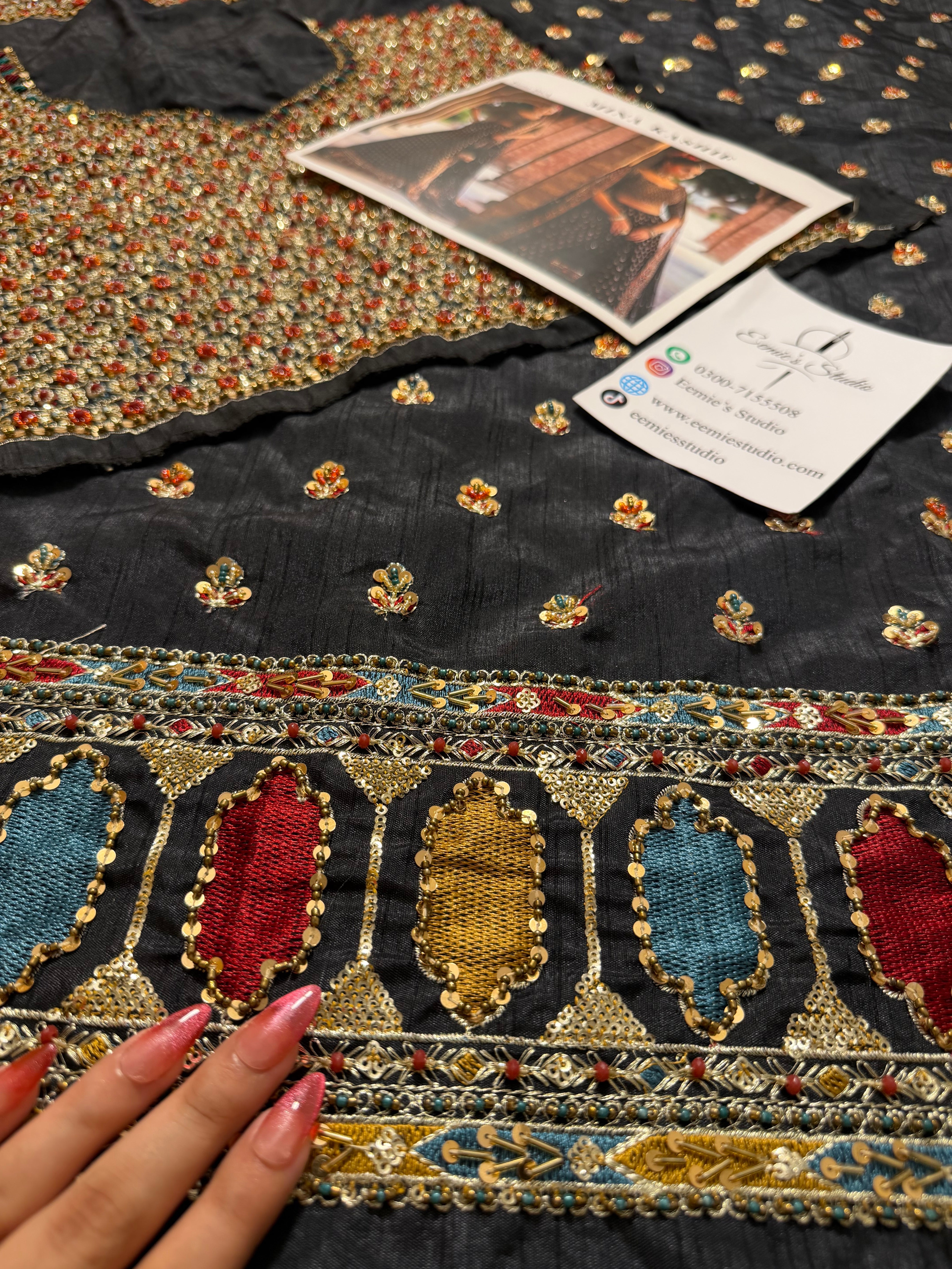 Mina Kashif - Fizza Ayla's Atelier