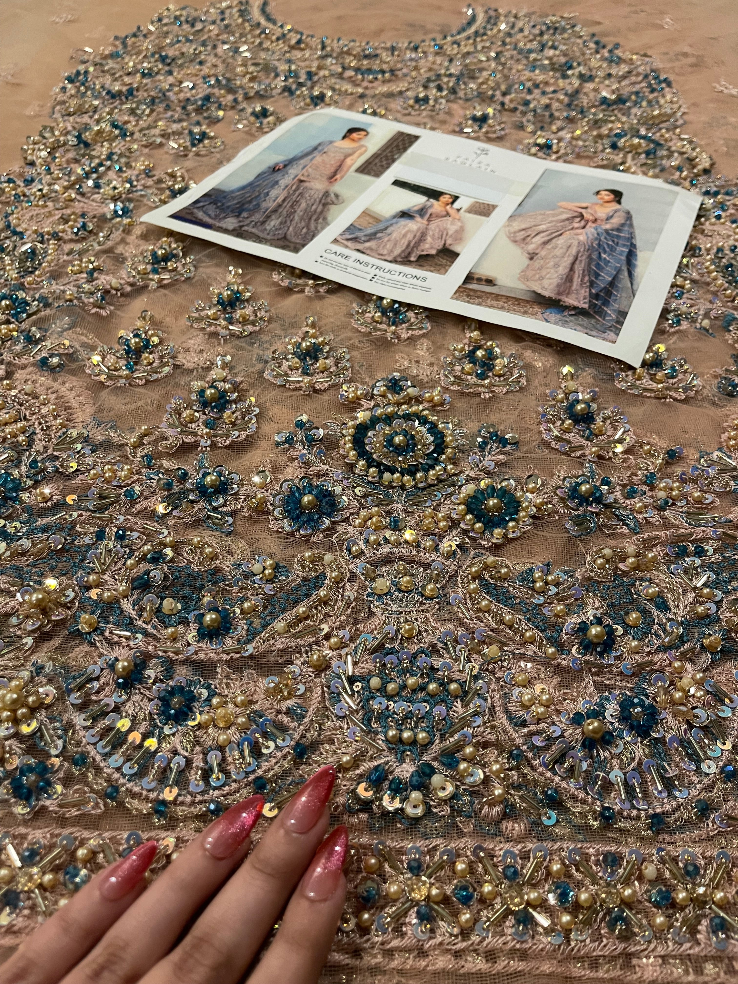 Faiza Saqlain - Aytan