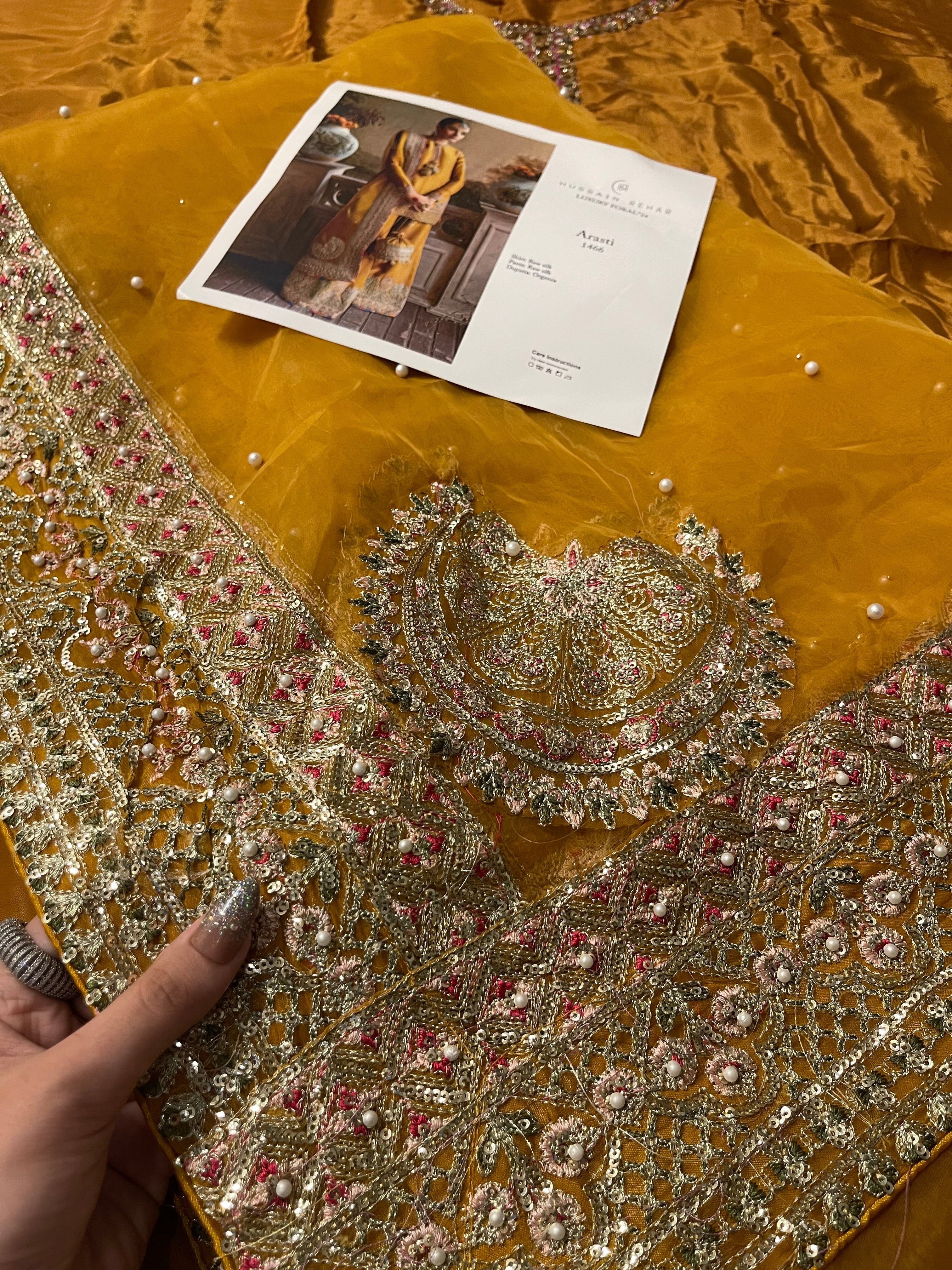 Hussain Rehar - Arasti Eemie's Studio