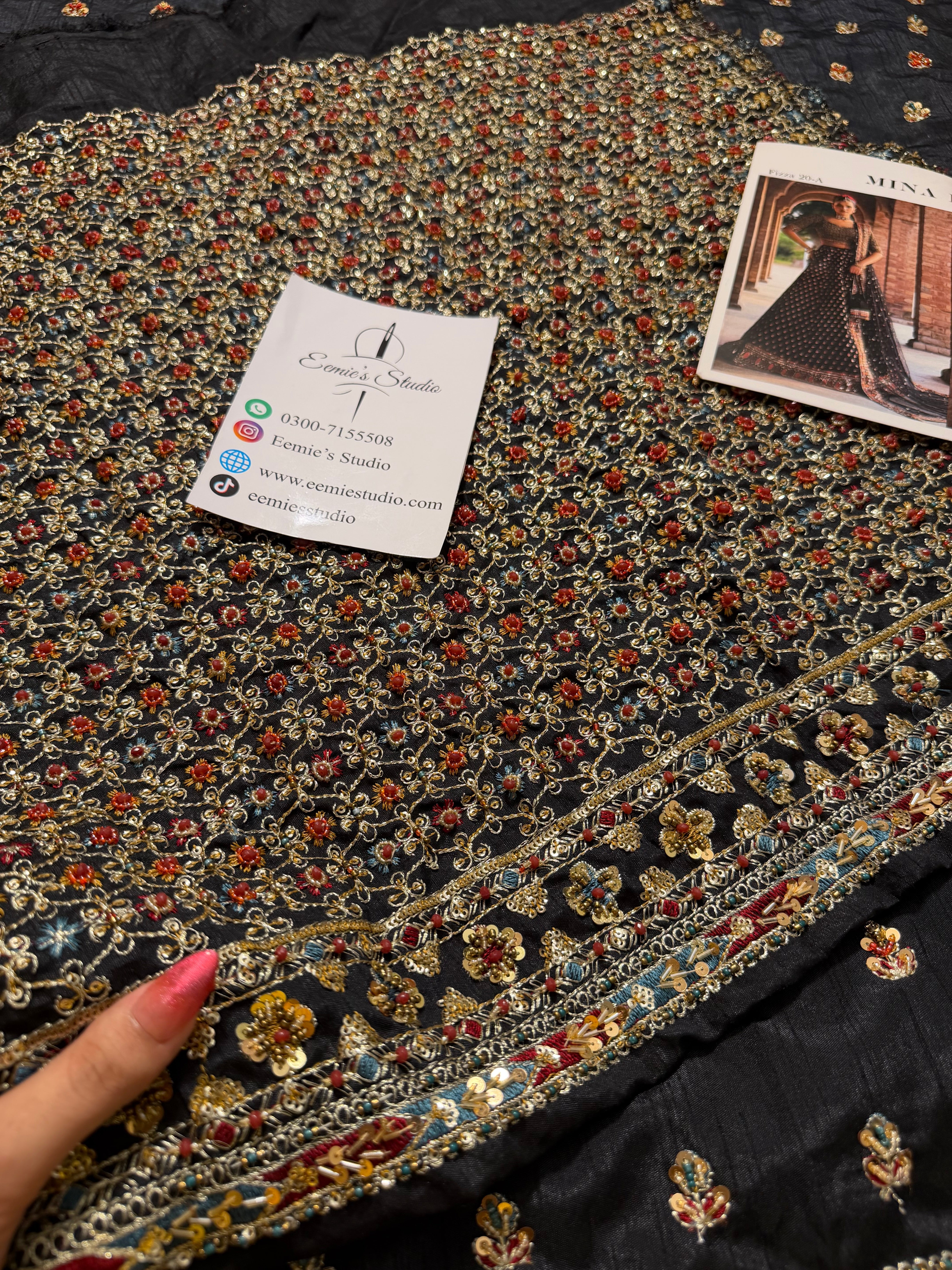 Mina Kashif - Fizza Ayla's Atelier