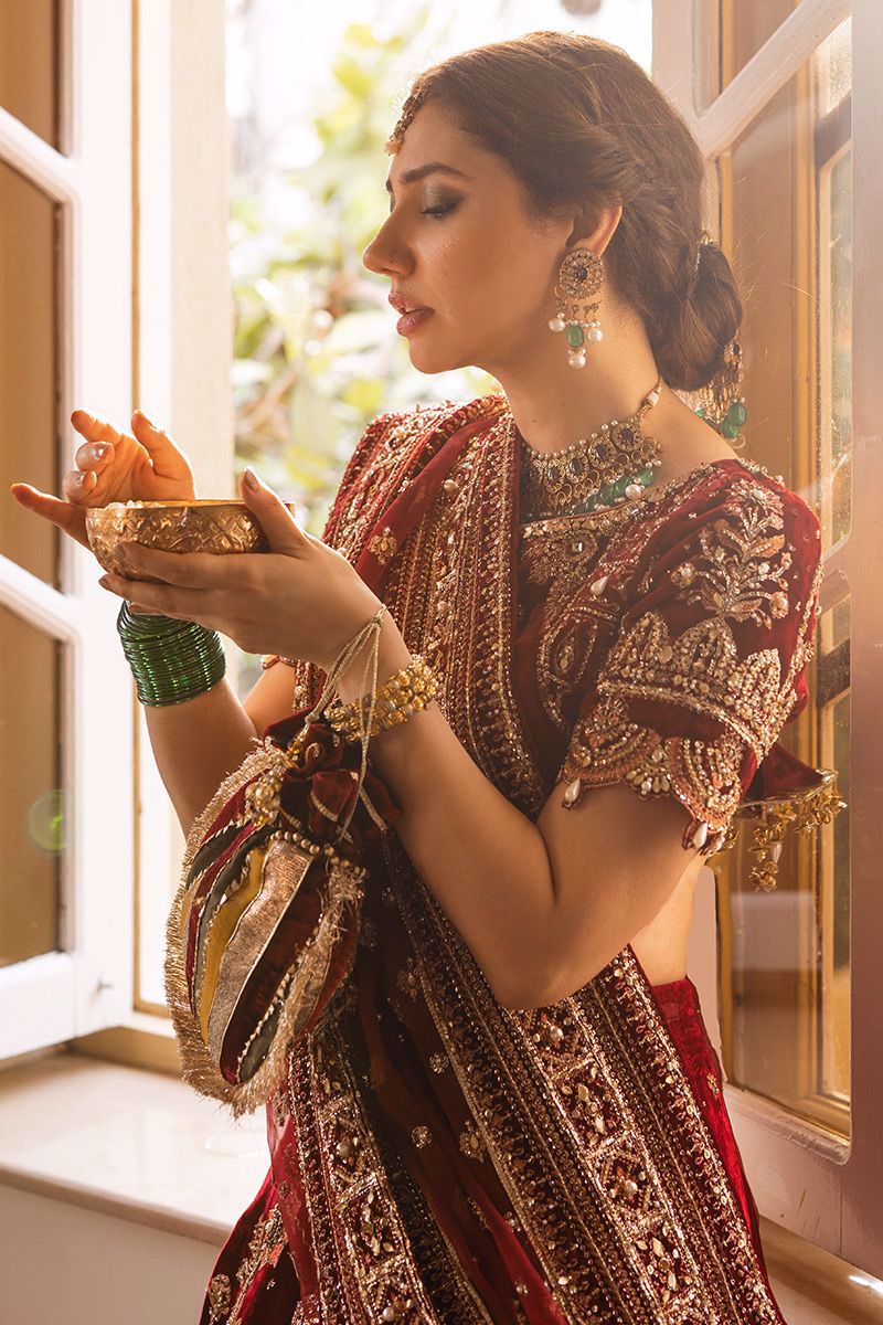 Mohsin Naveed Ranjha (MNR) - Zama’ir Ayla's Atelier