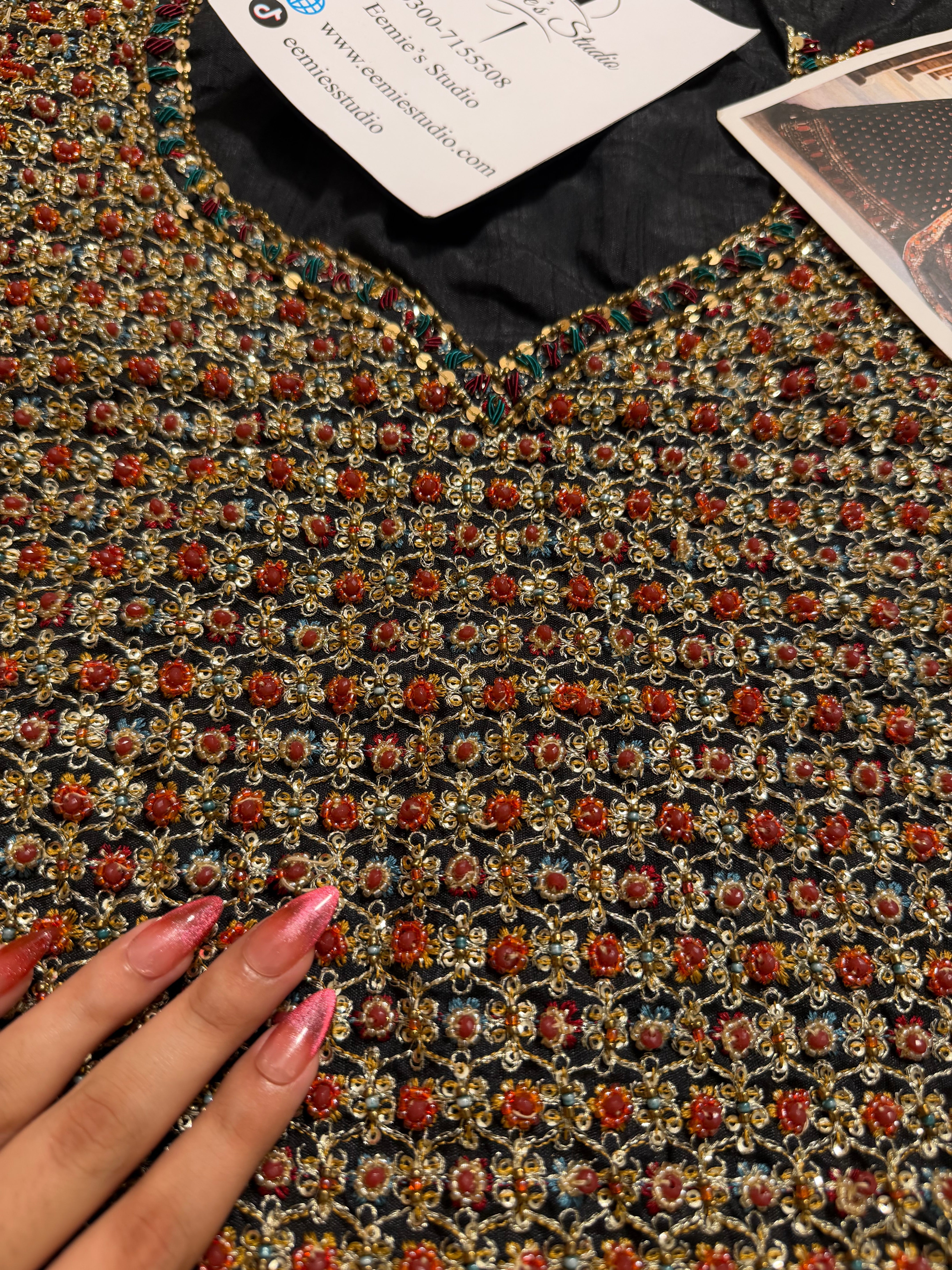 Mina Kashif - Fizza Ayla's Atelier