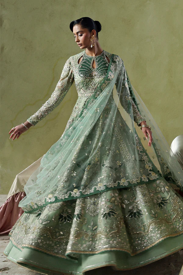 Soraya Lumene Festive'25/26 (LIRIEN) Royal Embroidery