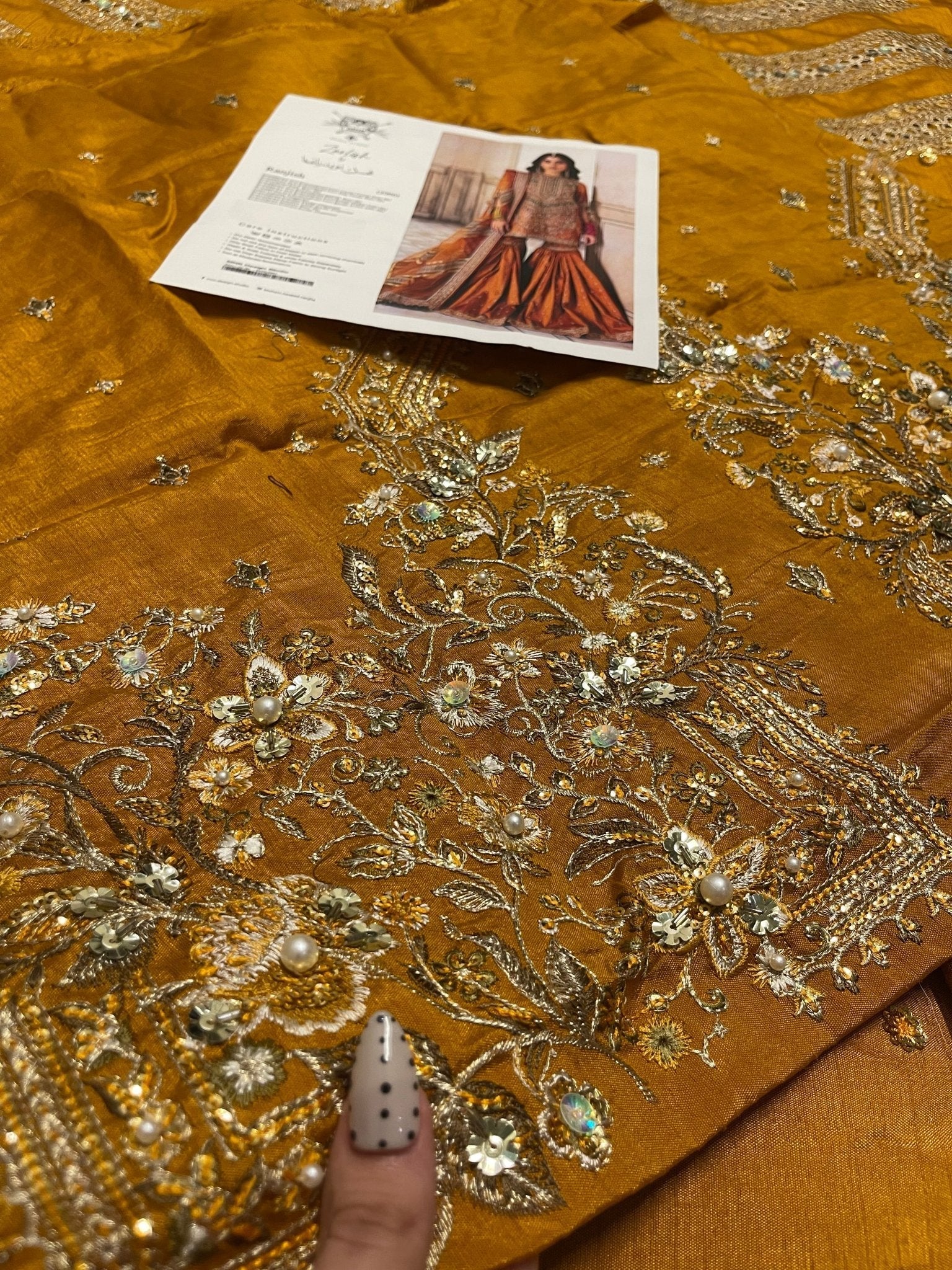Mohsin Naveed Ranjha (MNR) - Ranjish Ayla's Atelier
