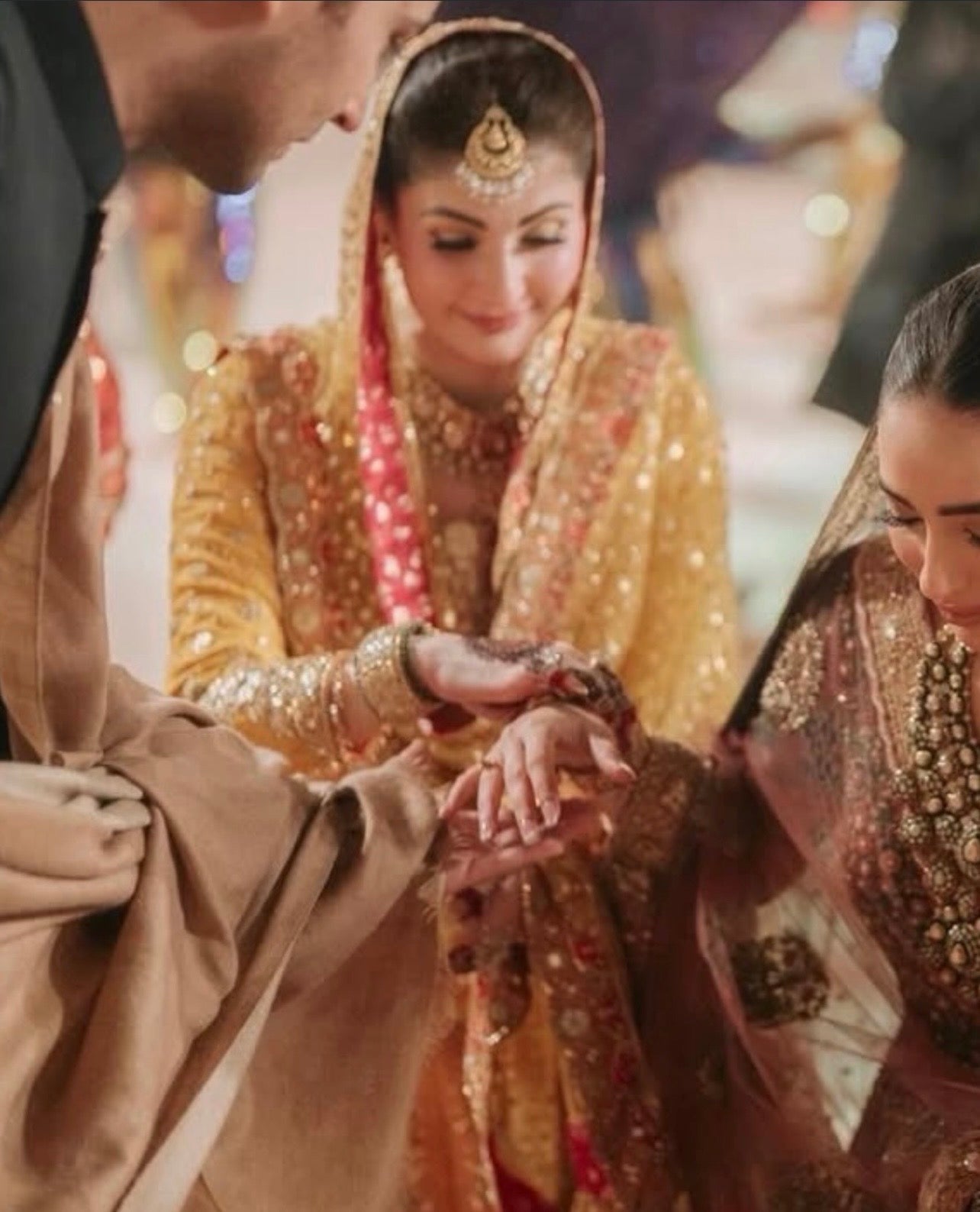 Close-up of Nomi Ansari NAB-22-110 Bareeze Net Mehndi Dress | Ayla's Atelier