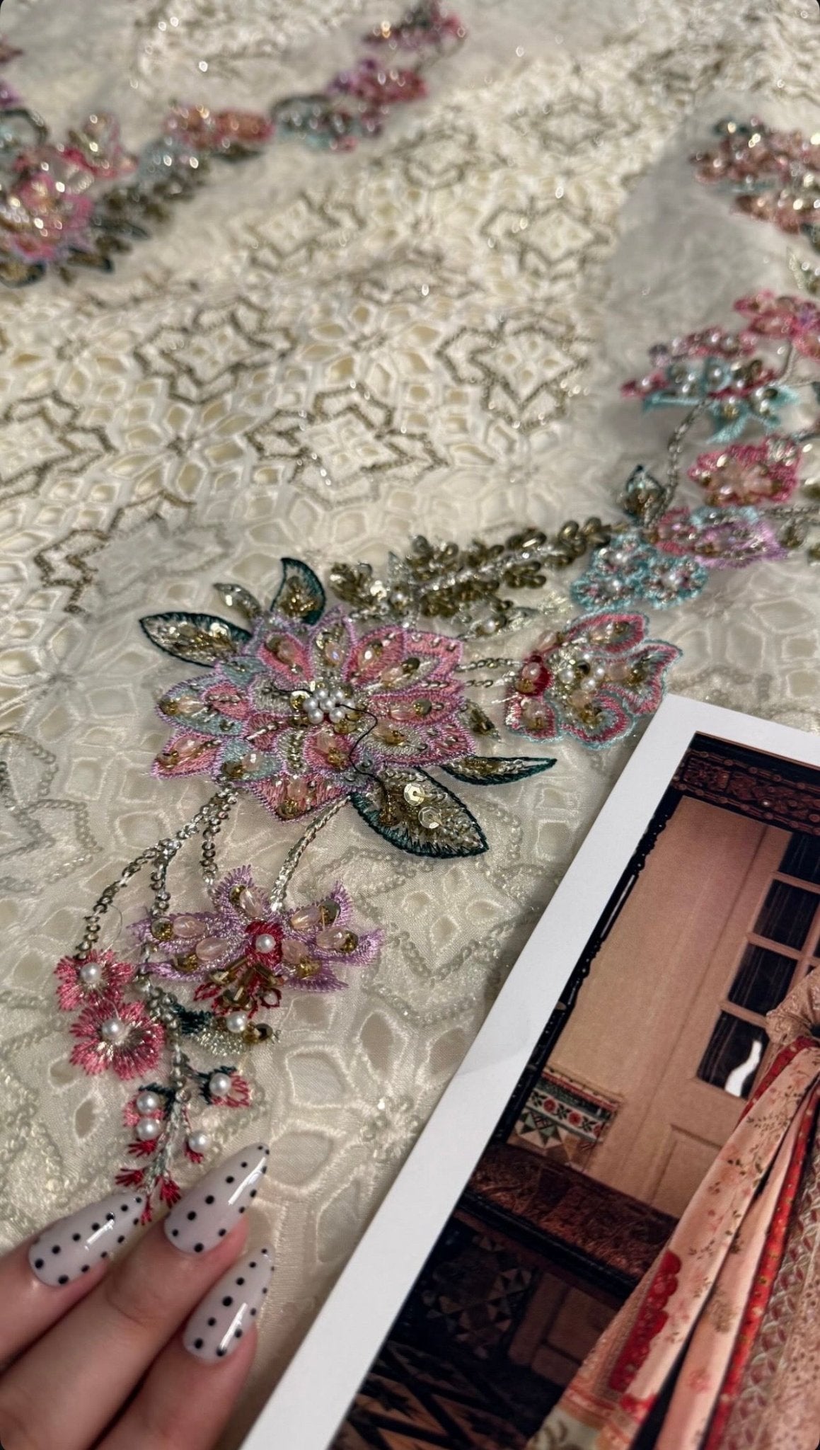 Saira Shakira - Gilded Ayla's Atelier