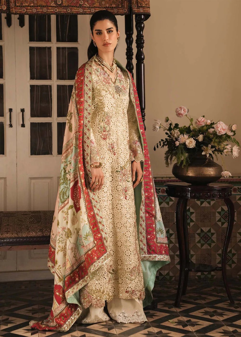 Saira Shakira - Gilded Ayla's Atelier